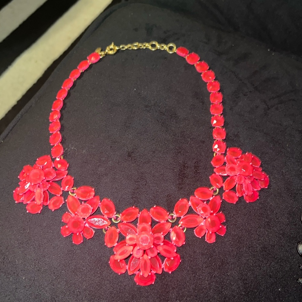 NWOT Matted Stone Necklace